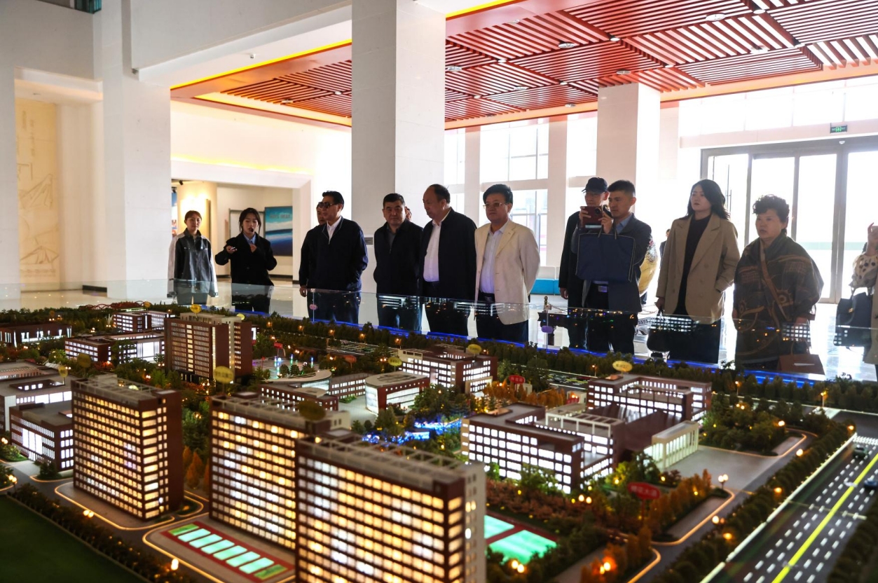 参观学习拓思路 对标提升谋发展——兰州科技职业学院赴甘肃医学院、平凉职业技术学院开展考察学习活动