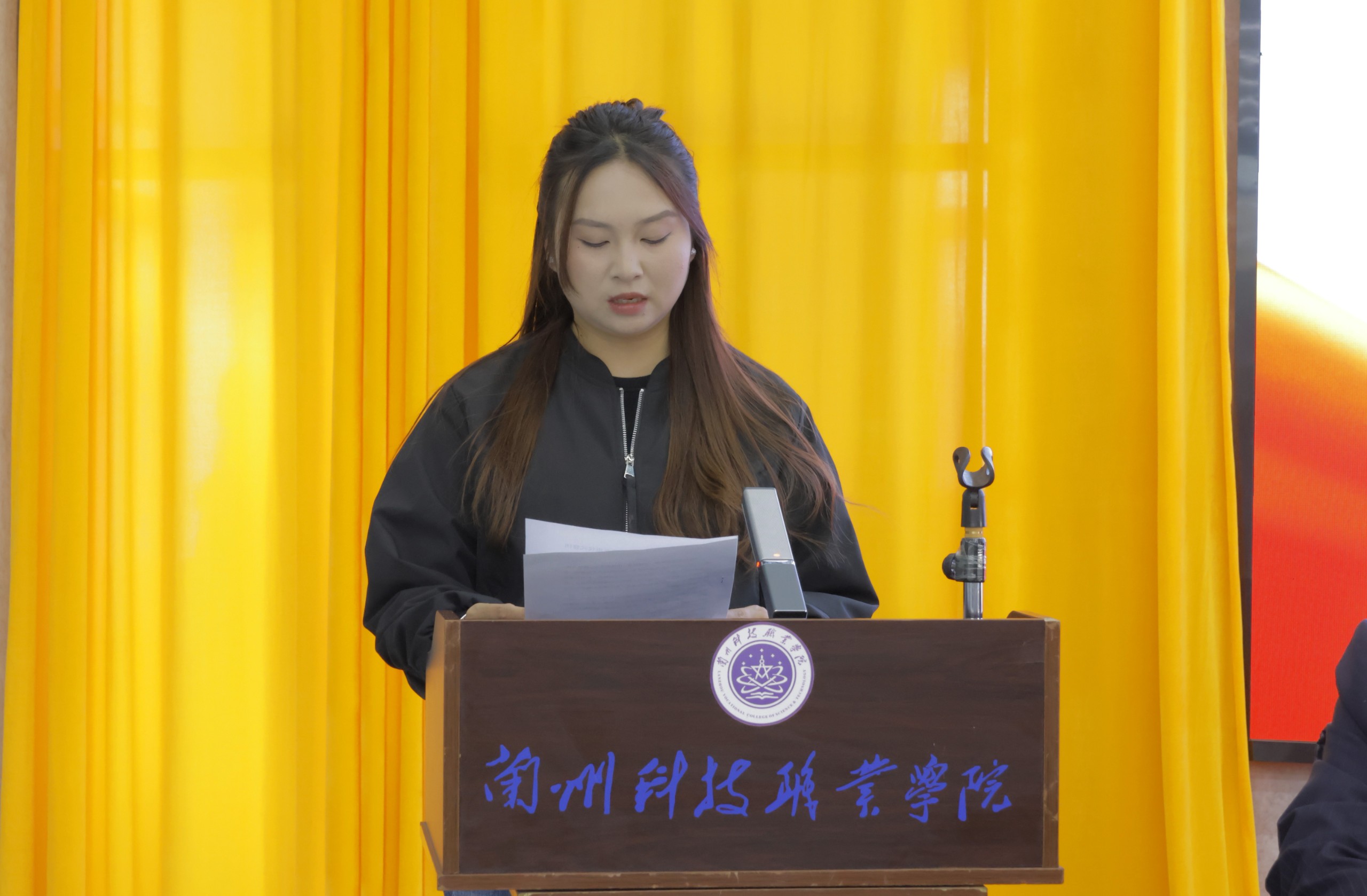 10f67ae9c8d2a84bee0ac8d0623fbc65_副本.jpg