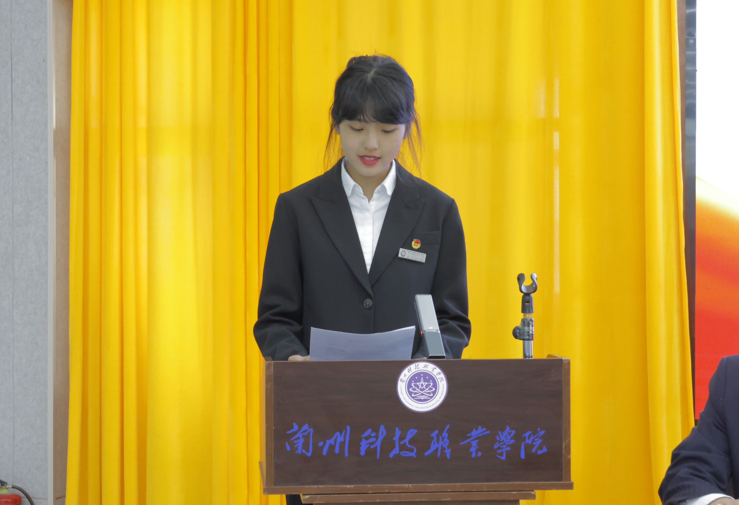 7543478f47fa69114a06bbab939b688e_副本.jpg